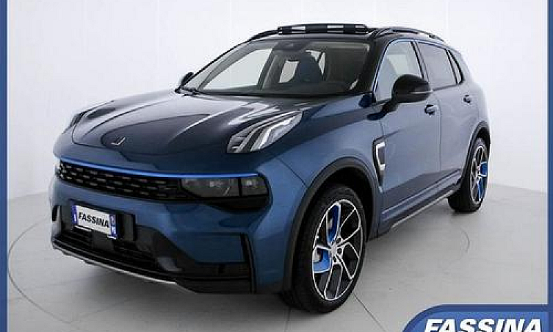 Lynk & Co 01 Phev...