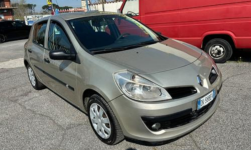 Renault Clio Storia ...