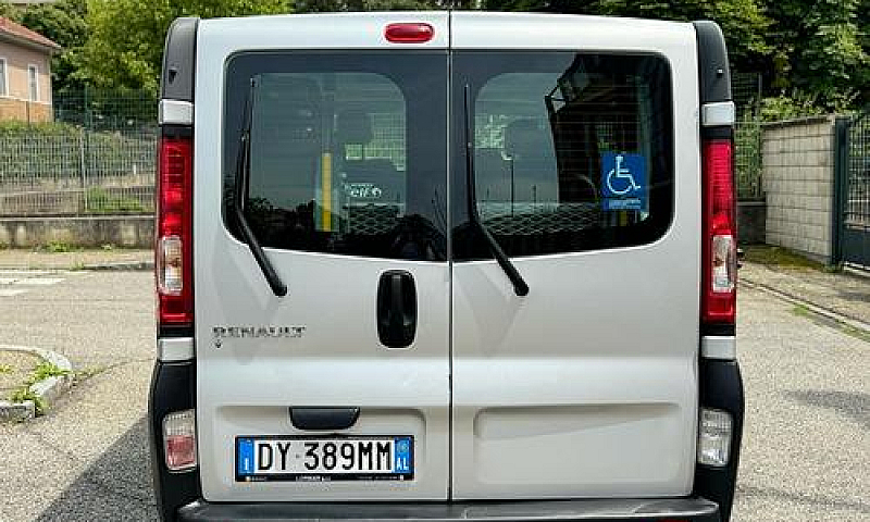Renault Trafic T27 2...