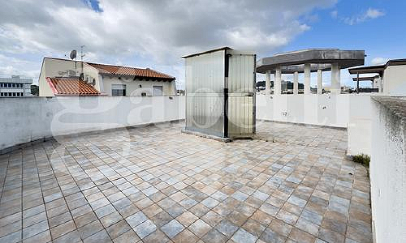 Attico 70 Mq+Terrazz...