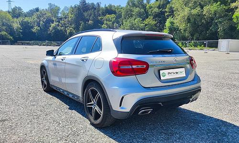 Mercedes Gla 200 Cdi...