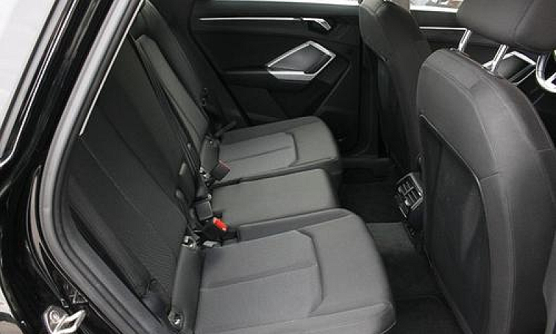 Audi Q3 35 Tfsi Busi...