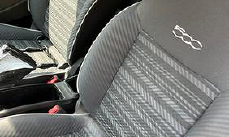 Fiat 500E...