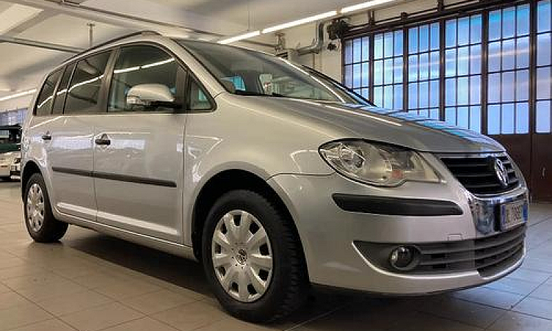 Volkswagen Touran 1....