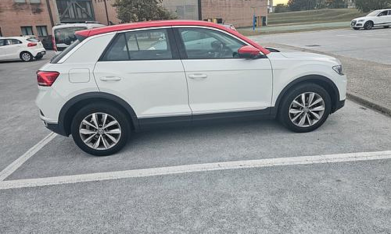 Volkswagen T-Roc 2.0...