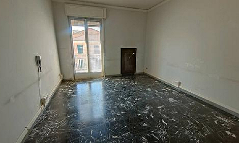Appartamento In Zona...