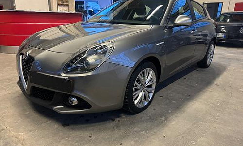Alfa Romeo Giulietta...
