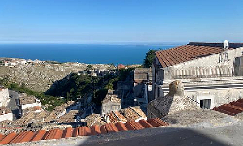 Via Belvedere 15...