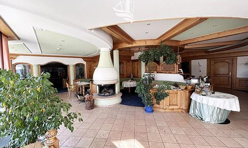 Castelrotto: Albergo...