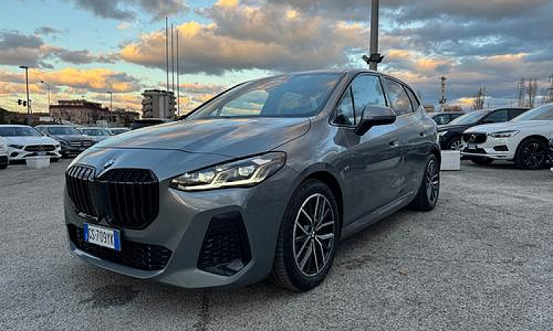Bmw 218D Active Tour...