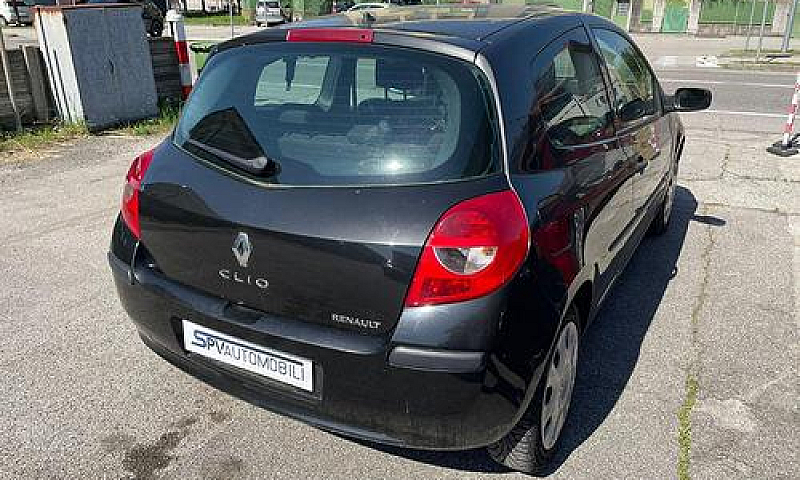 Renault Clio 1.2 16V...