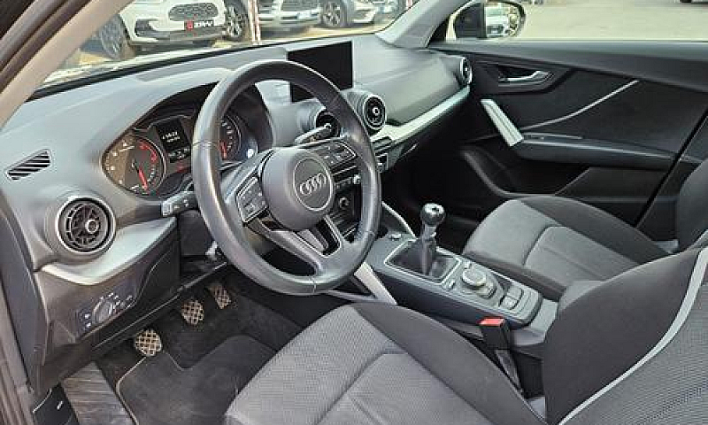 Audi Q2 30 Tdi Busin...