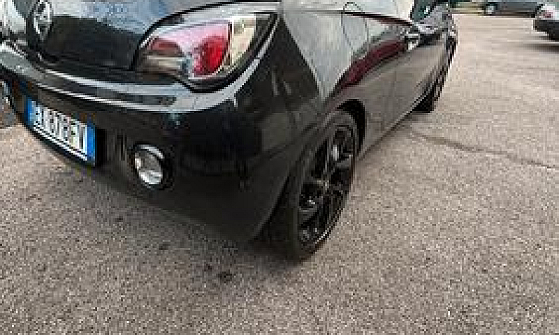 Opel Adam...