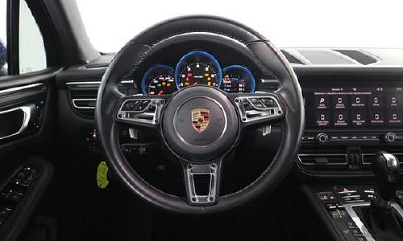 Porsche Macan Macan...