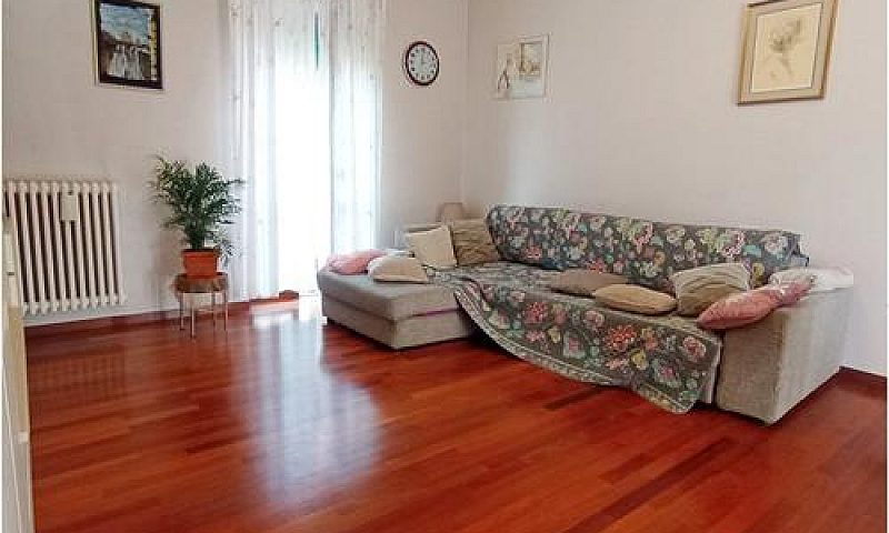 Porzione Di Villa Bi...