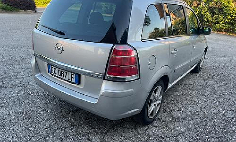 Opel Zafira 1.7 Cdti...