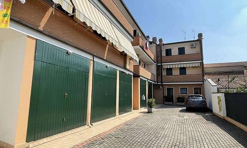 Appartamento Arredat...