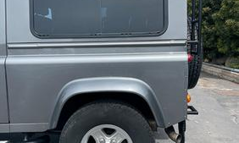 Land Rover Defender...