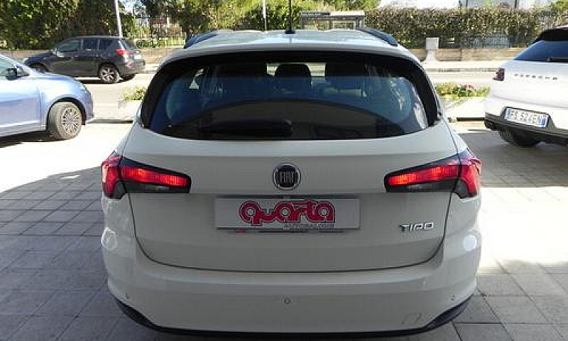 Fiat Tipo 1.6 Mjt S&...