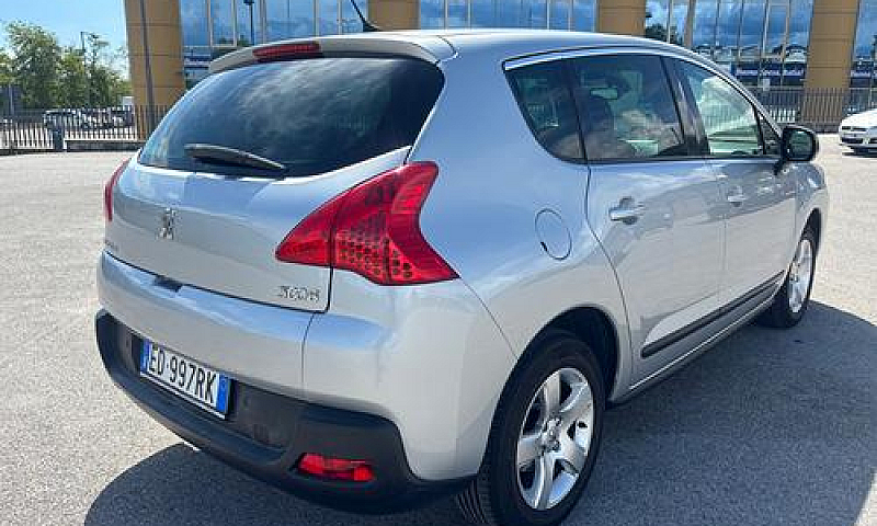 Peugeot 3008 1.6 Hdi...