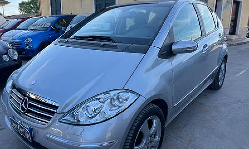 Mercedes-Benz A 180 ...
