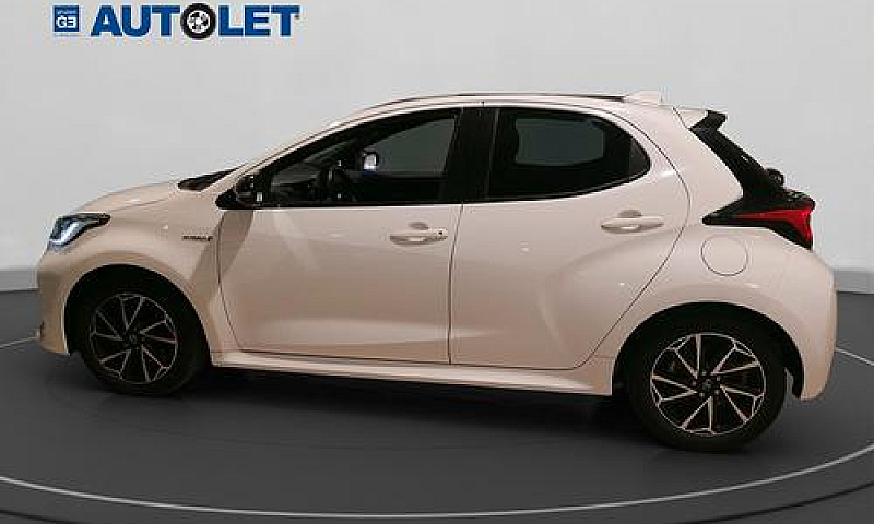 Toyota Yaris 1.5 Hyb...