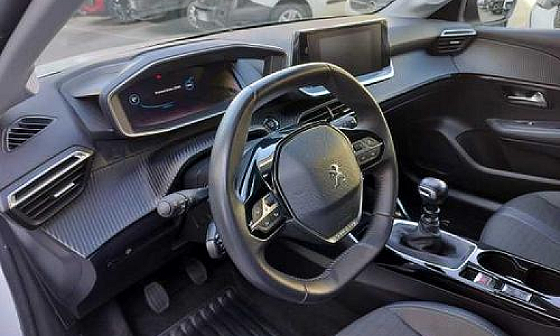 Peugeot 208 Puretech...