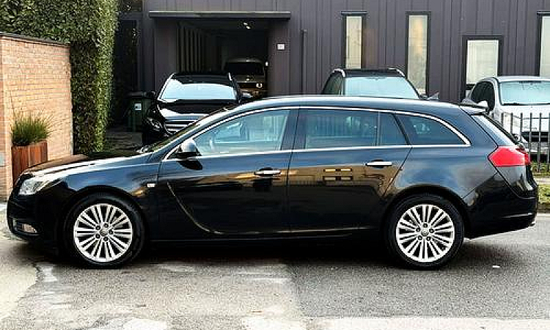 Opel Insignia 2.0Cdt...