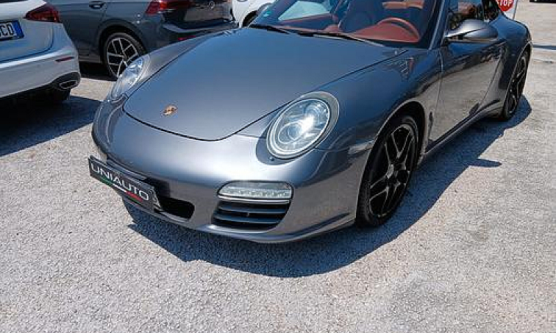 Porsche 911 Carrera ...