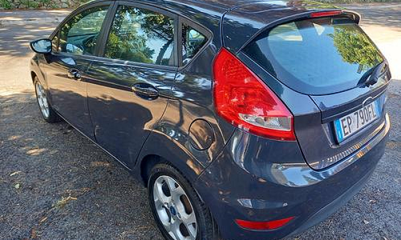 Ford Fiesta 1.4 93Cv...