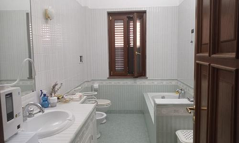 Appartamento In Vill...