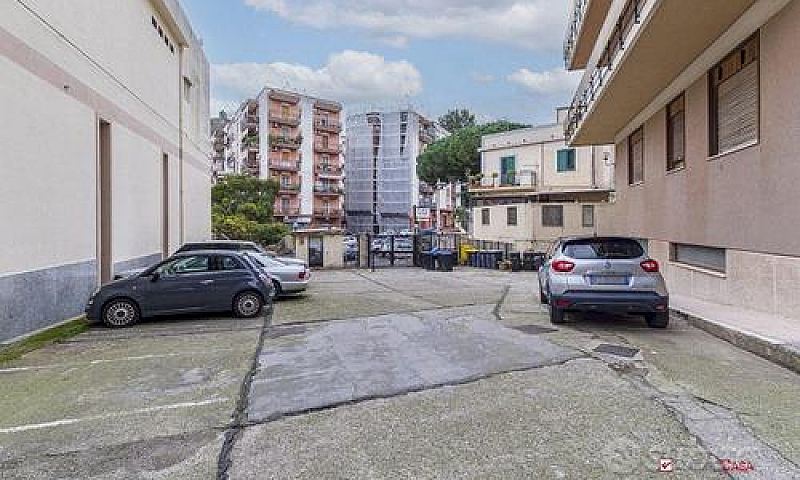 Via Pietro Castelli,...