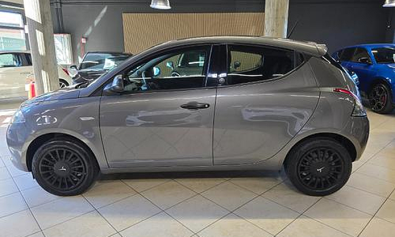 Lancia Ypsilon 1.0 F...