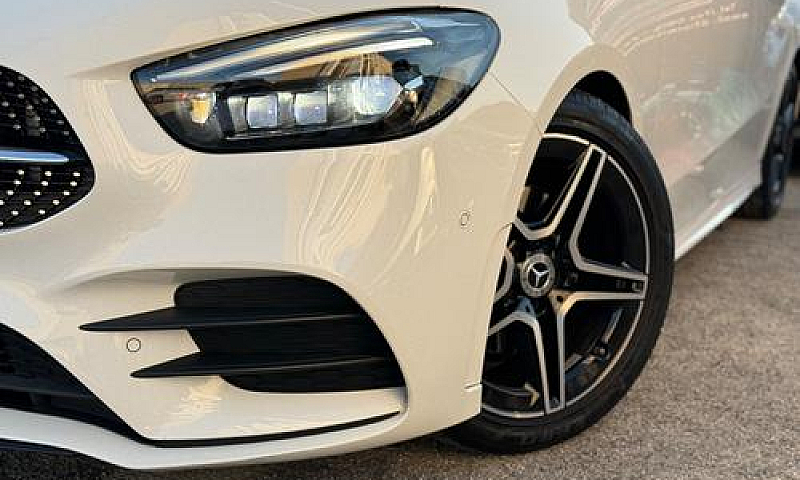 Mercedes-Benz B 180D...