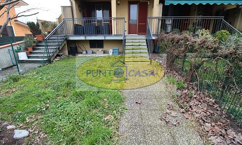 Appartamento Con Gia...