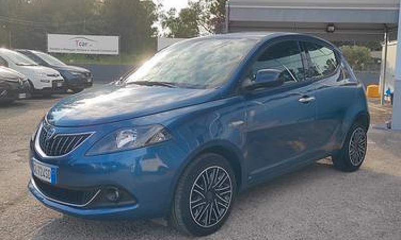 Lancia Ypsilon 1.0 B...