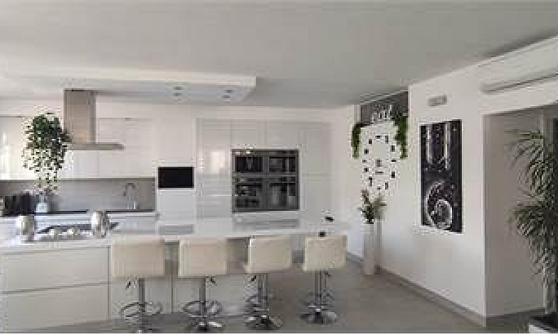 Zona Resia: Attico P...