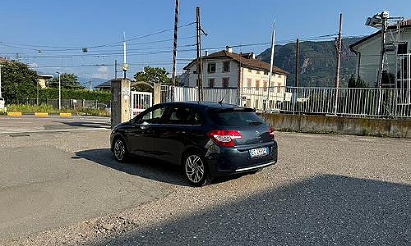 Citroen C4 1.6 Vti 1...