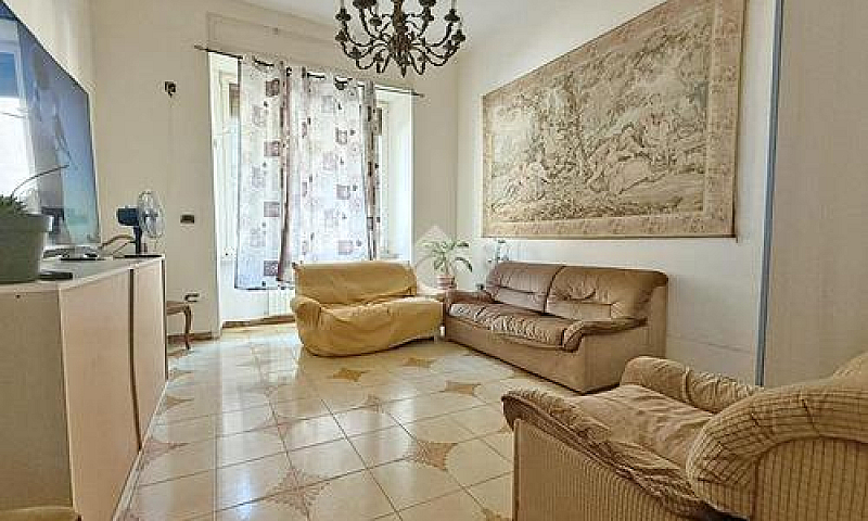 4 Locali A Foggia...