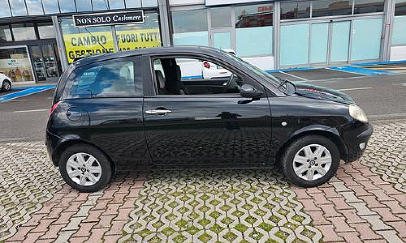 Lancia Ypsilon 1.2 A...
