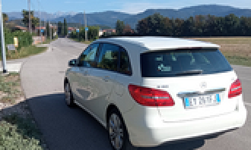 Classe B Mercedes...