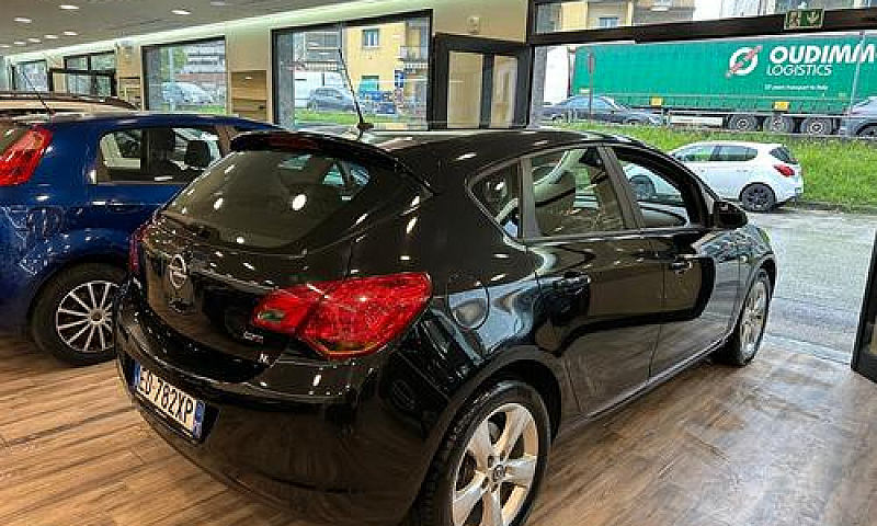 Opel Astra 1.7 Cdti ...