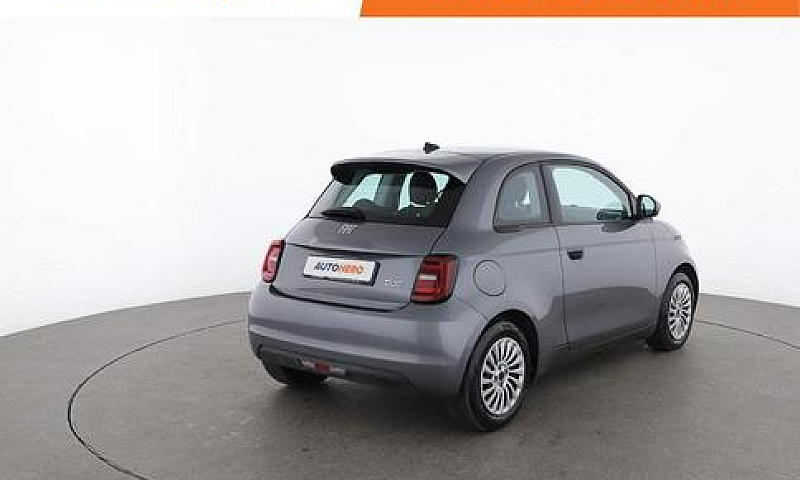 Fiat 500E Py54596...