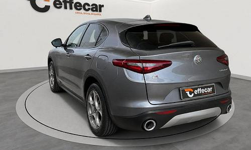 Alfa Romeo Stelvio 2...