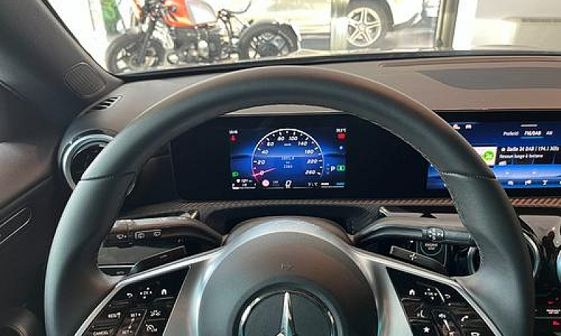 Mercedes-Benz Cla 18...