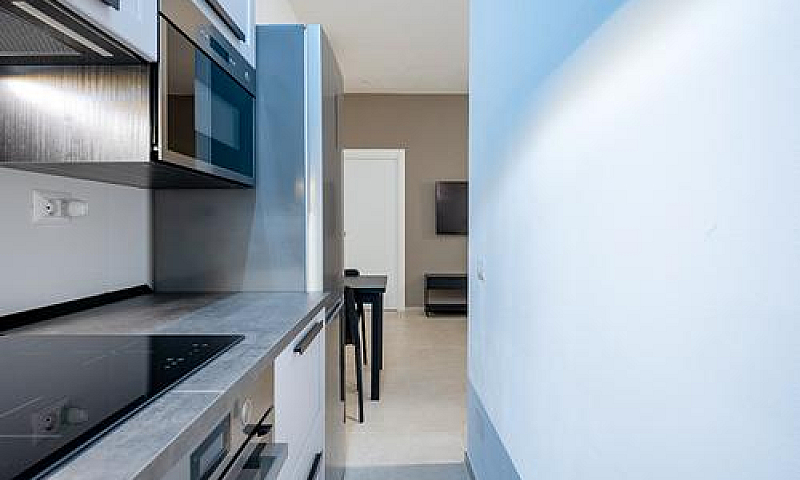 Bilocale Con Balcone...