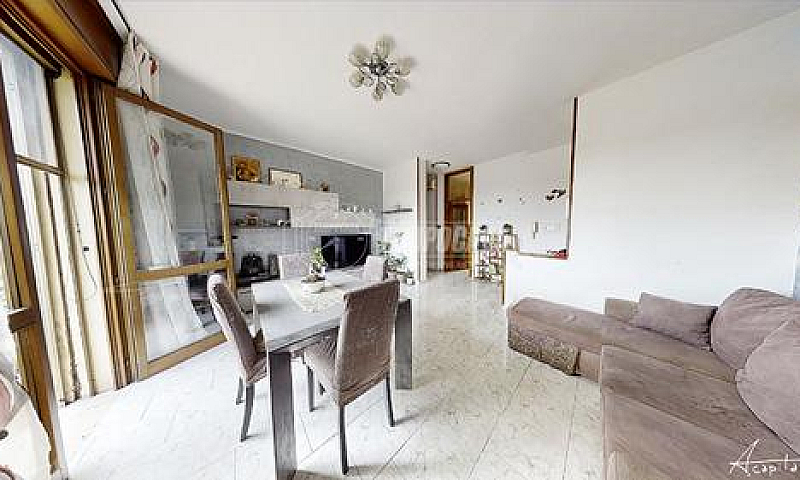 Appartamento A Rovig...