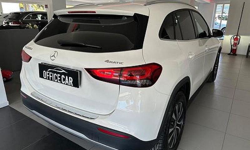 Mercedes-Benz Gla 20...