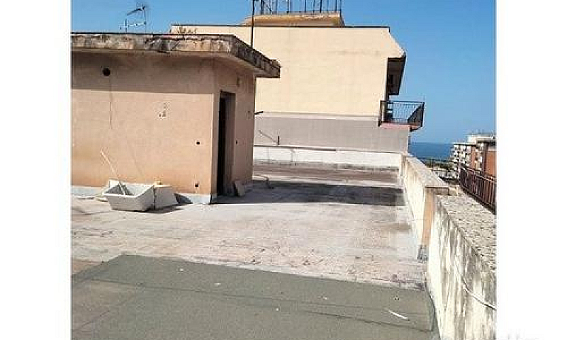 Piazza Torrelunga Ri...