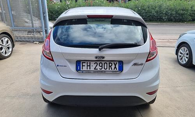 Ford Fiesta Plus 1.5...